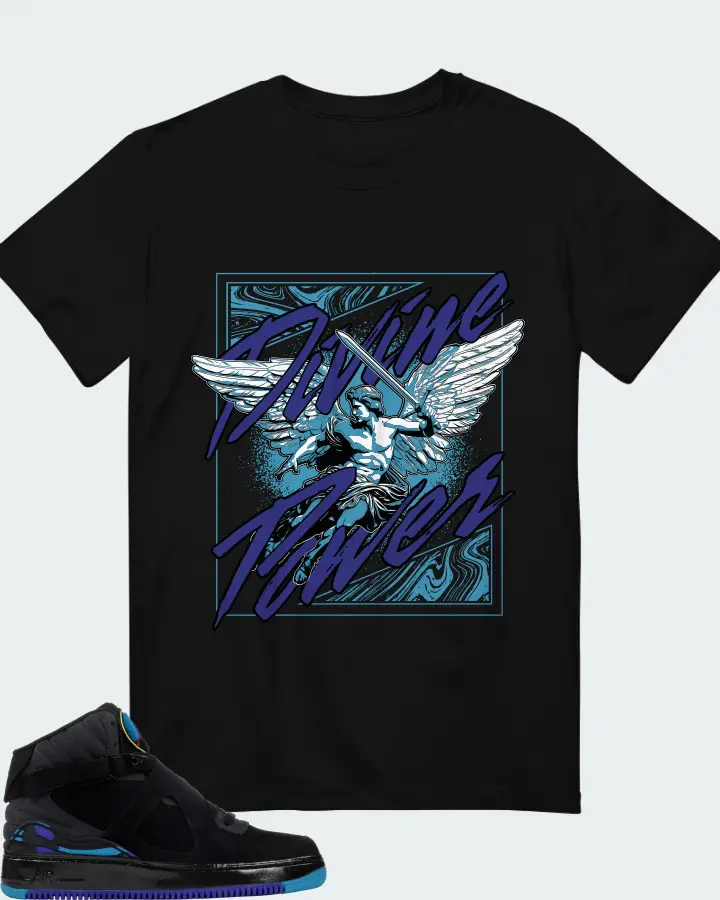 T-Shirt in Black