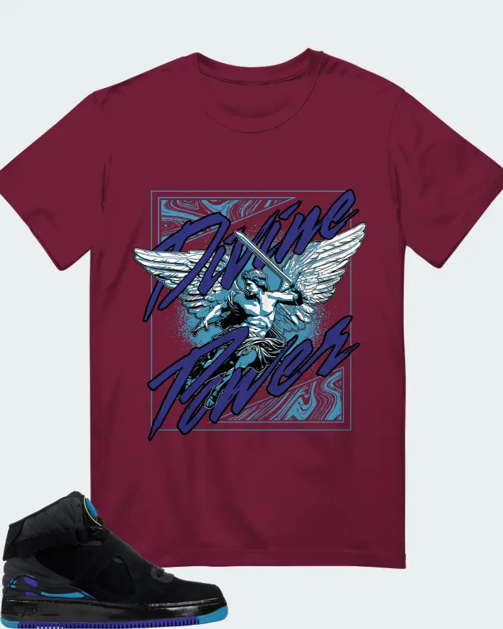 T-Shirt in Maroon