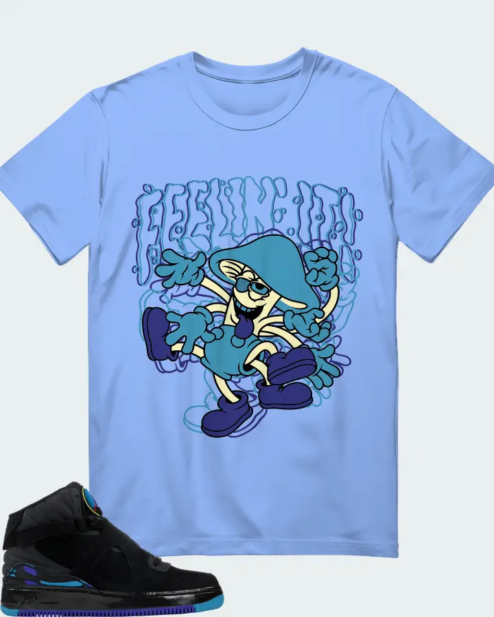 T-Shirt in Carolina Blue