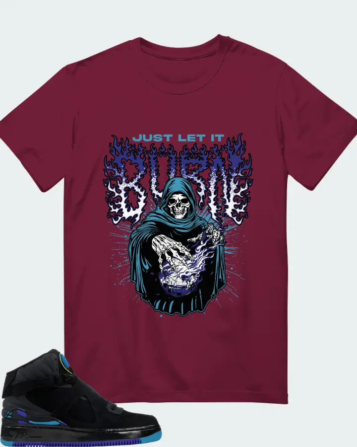 T-Shirt in Maroon