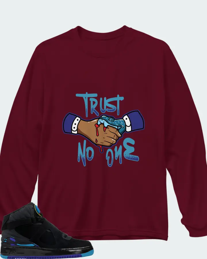 Long Sleeve T-Shirt in Maroon