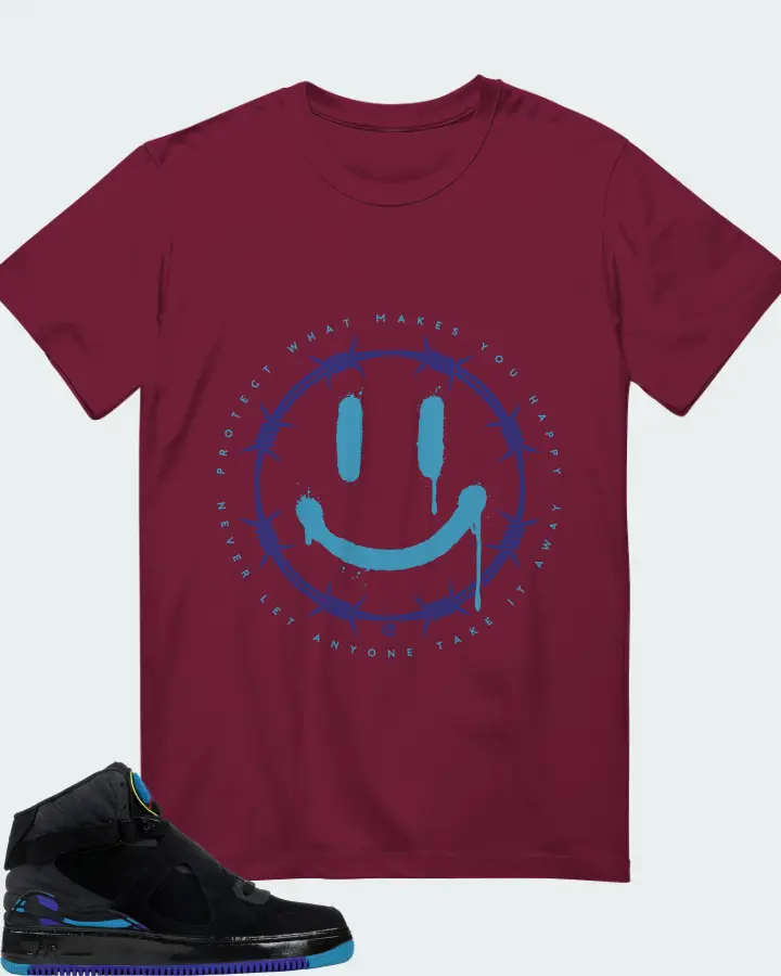 T-Shirt in Maroon