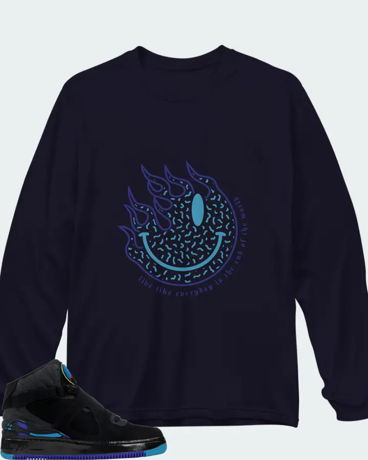 Long Sleeve T-Shirt in Navy