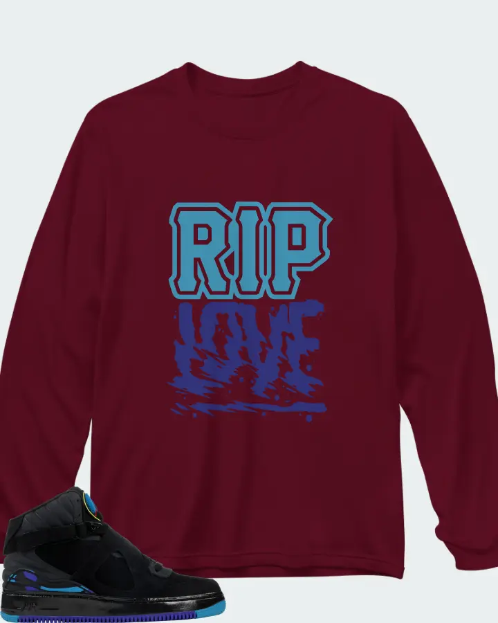 Long Sleeve T-Shirt in Maroon