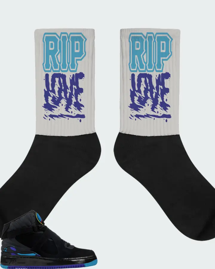 Socks in Grey