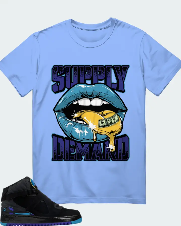 T-Shirt in Carolina Blue