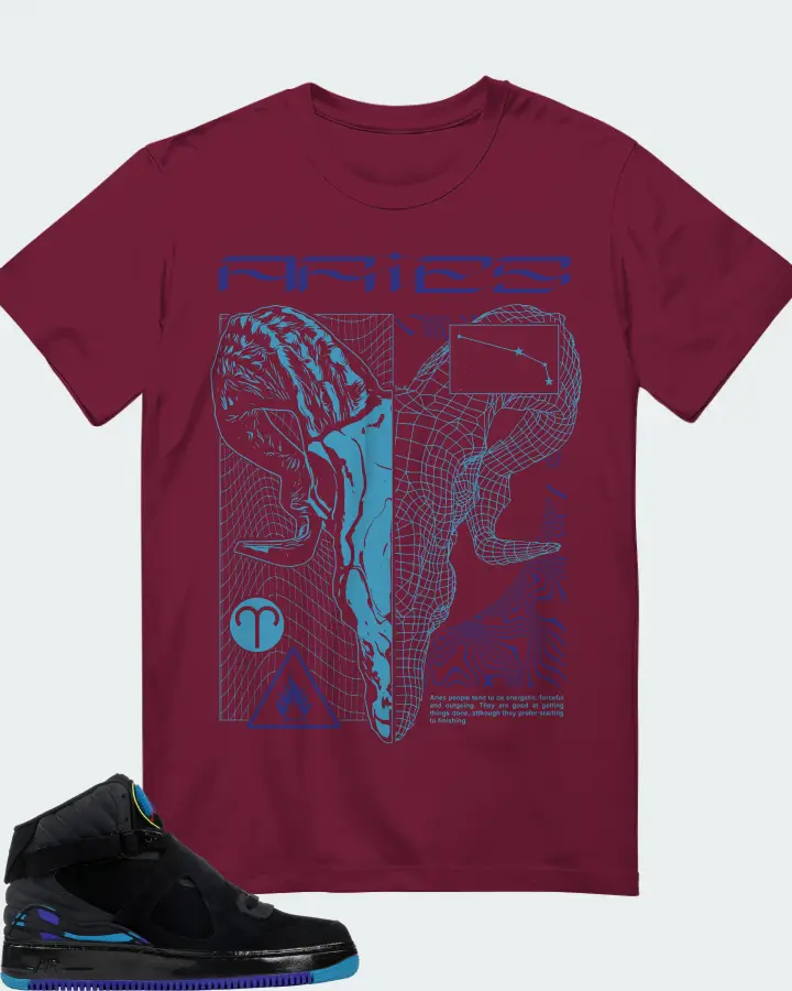 T-Shirt in Maroon