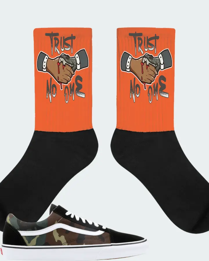 Vans Old Skool Sneaker Matching Orange Socks - Trust No One