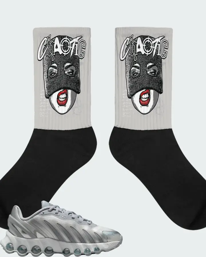 Nike Air Max DN8 Wolf Grey Metallic Silver Matching Socks