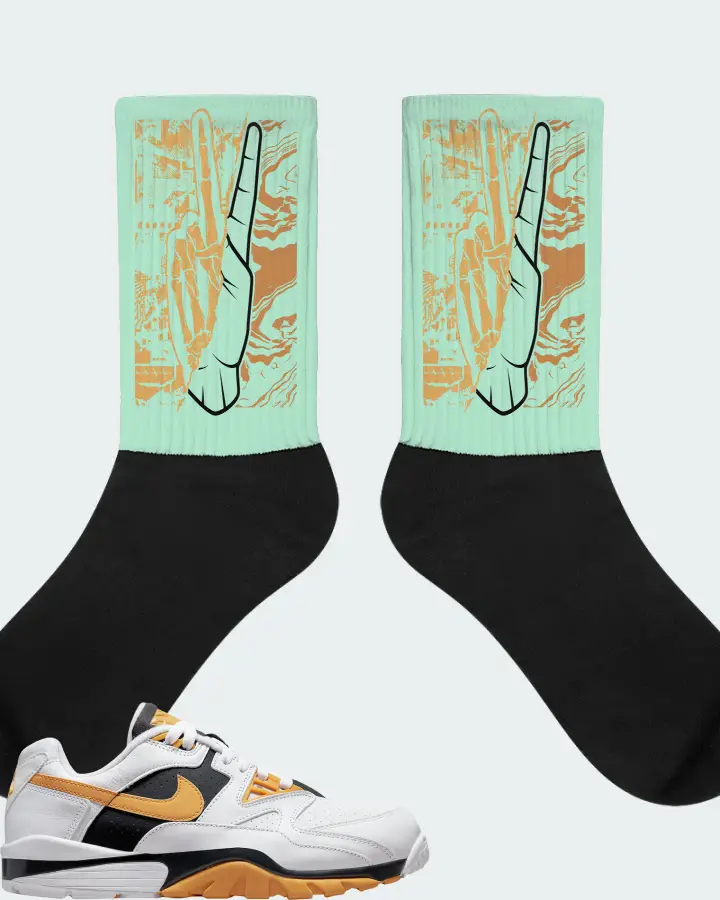 Nike Air Cross Trainer 3 Low Sneaker Matching Mint Socks - Peace of mind