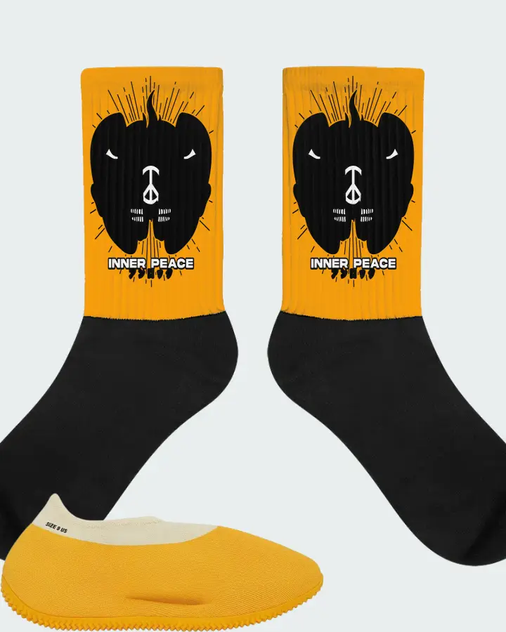 Yeezy Knit Runner Sulfur Matching Socks