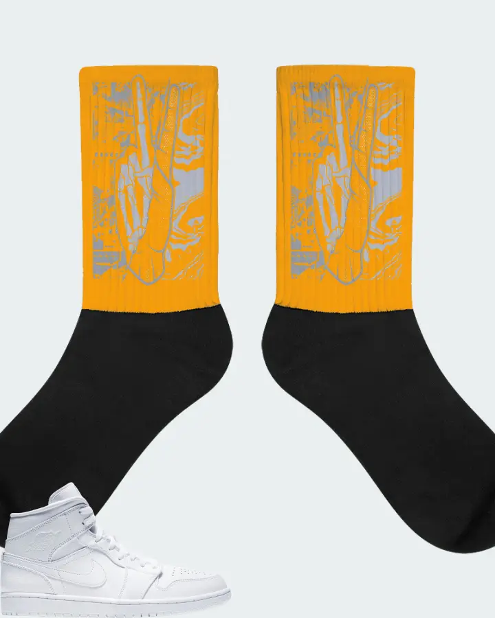 Jordan 1 Mid Sneaker Matching Gold Socks - Peace of mind
