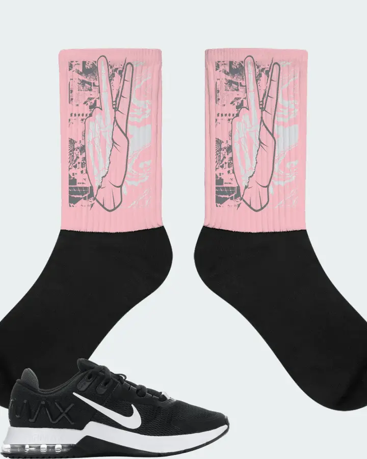 Nike Air Max Alpha Trainer 4 Sneaker Matching Pink Socks - Peace of mind