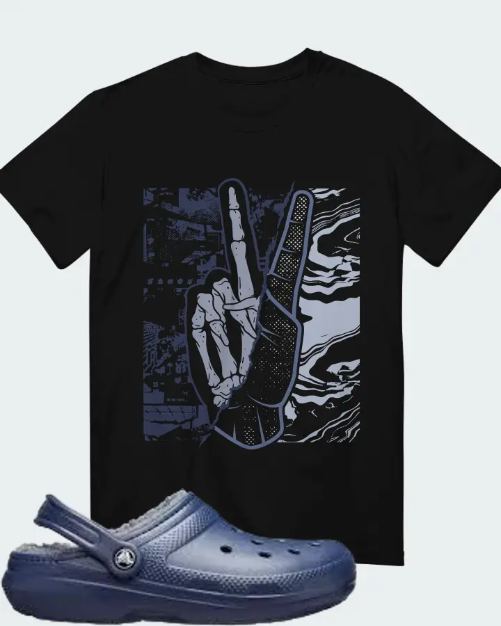 CROCS CLASSIC LINED CLOG NAVY AND CHARCOAL  Sneaker Matching Black T-Shirt - Peace of mind