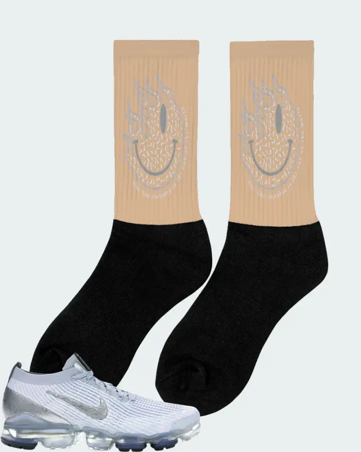 Nike Air VaporMax Flyknit 3 Sneaker Matching Cream Socks (Keep Smiling) - View 3