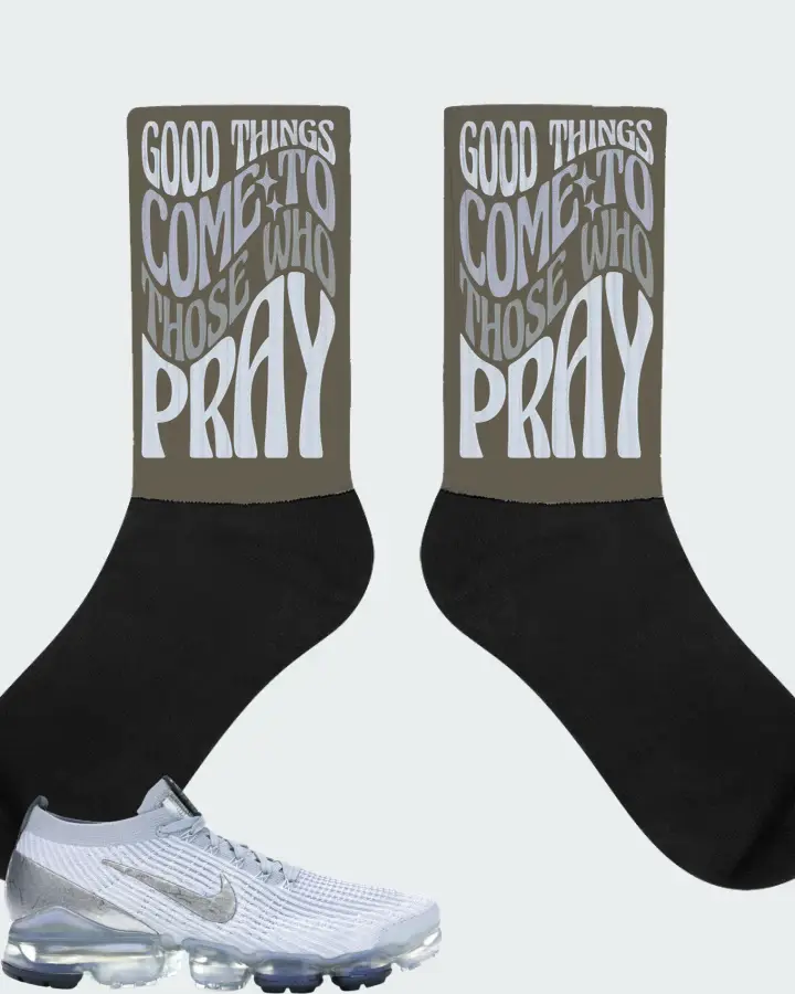Nike Air VaporMax Flyknit 3 Sneaker Matching Army Green Socks - Good Things Come To Those Who Pray