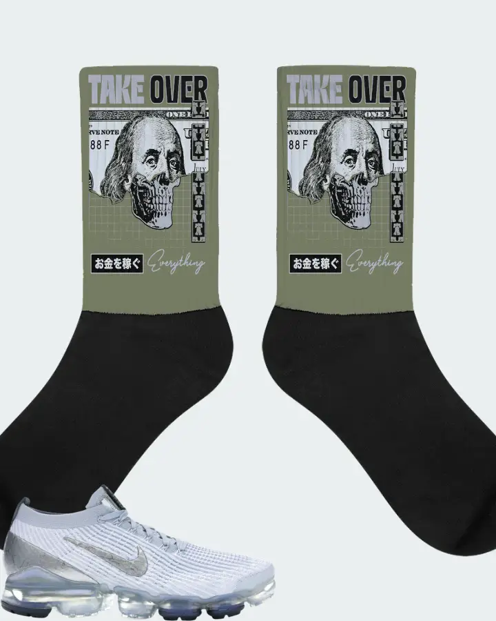 Nike Air VaporMax Flyknit 3 Sneaker Matching Olive Socks (Take Over) - View 1