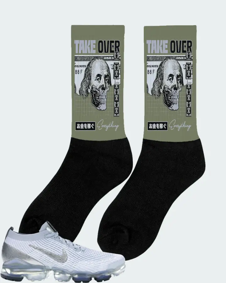 Nike Air VaporMax Flyknit 3 Sneaker Matching Olive Socks (Take Over) - View 3