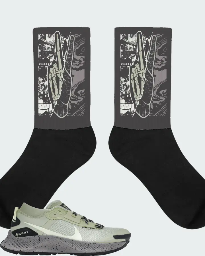 Nike Pegasus Trail 3 Gore-Tex Sneaker Matching Dark Grey Socks - Peace of mind