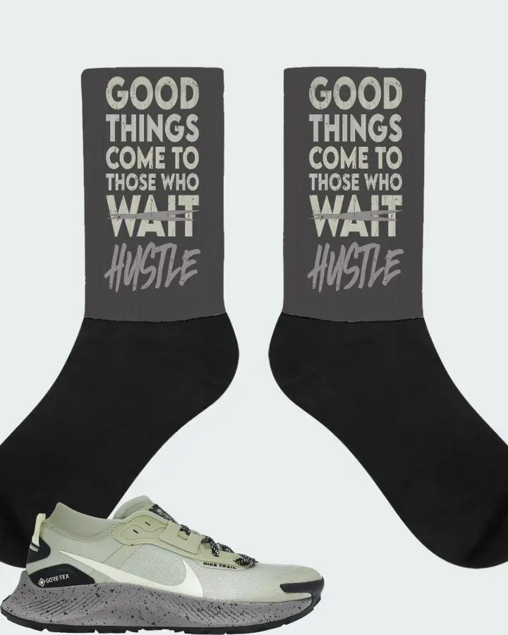 Nike Pegasus Trail 3 Gore-Tex Sneaker Matching Dark Grey Socks - Good Things Come
