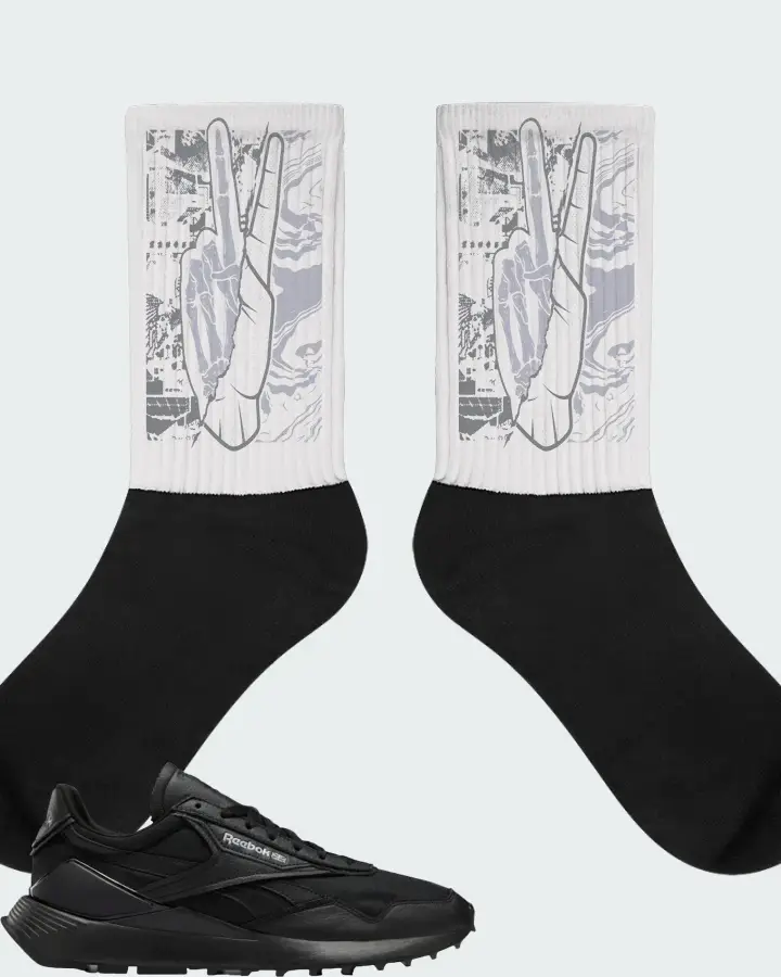 Reebok Classic Leather Legacy AZ Sneaker Matching Socks - Peace of mind