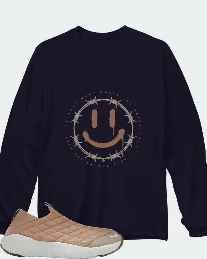 Long Sleeve T-Shirt in Navy