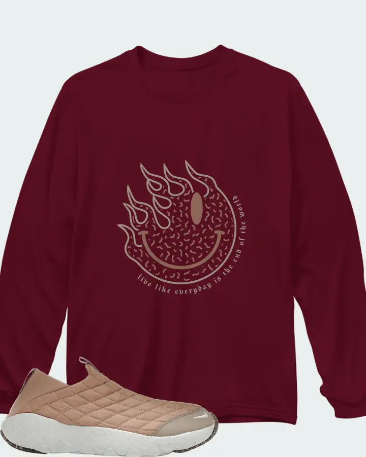 Long Sleeve T-Shirt in Maroon