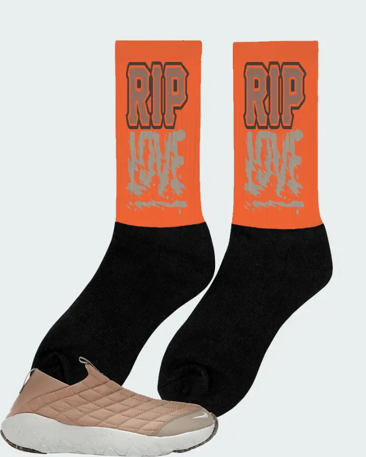 Nike ACG Moc 3.5 Sneaker Matching Orange Socks (RIP Love) - View 3