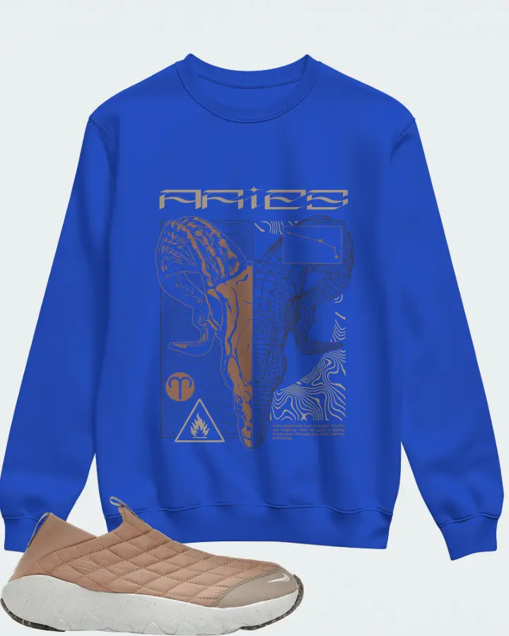 Sweatshirt in Royal Blue