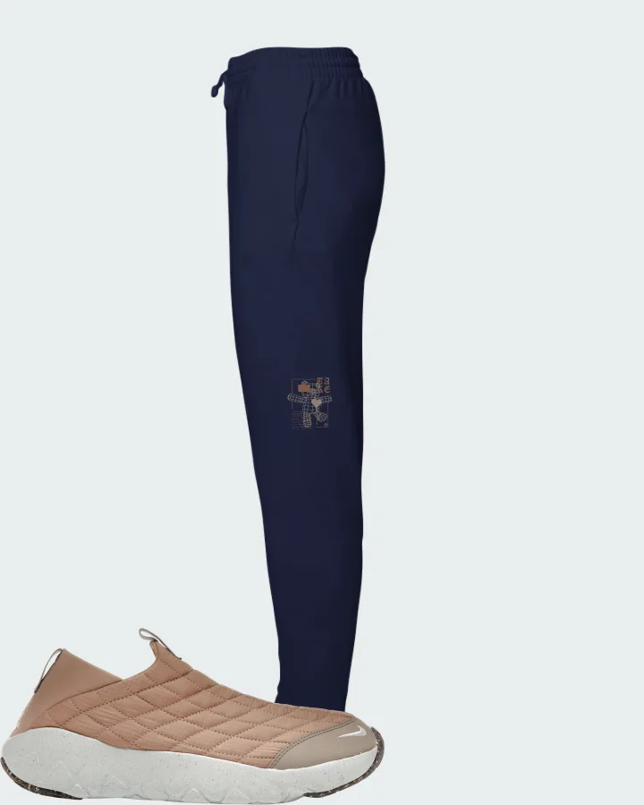 Joggers in Navy