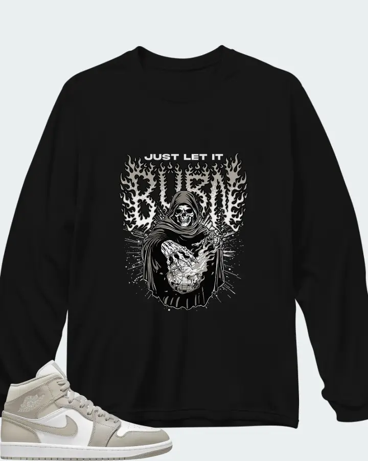 Long Sleeve T-Shirt in Black