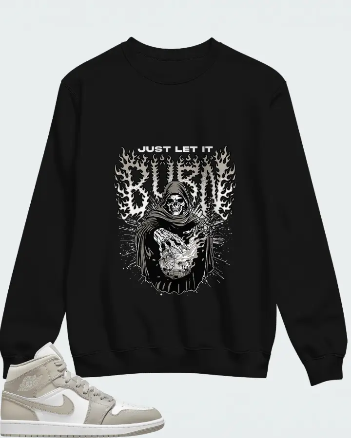 Sweatshirt in Black