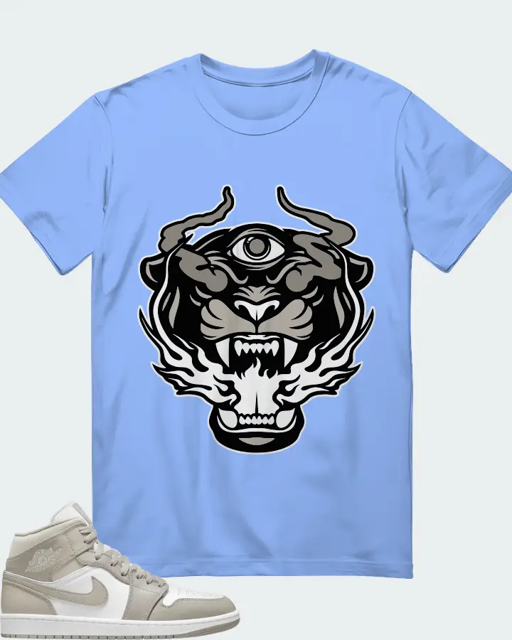 T-Shirt in Carolina Blue