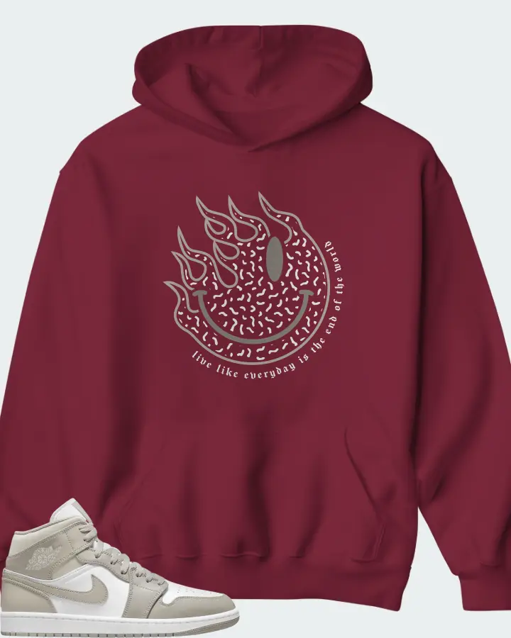 Hoodie in Maroon