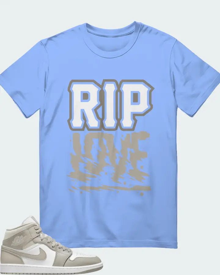T-Shirt in Carolina Blue