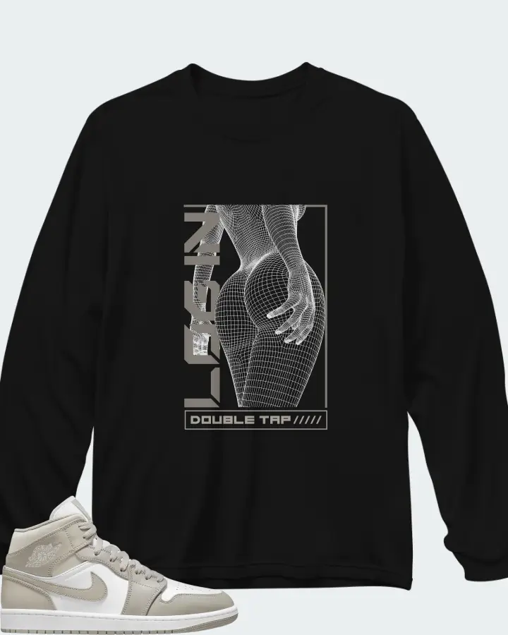Long Sleeve T-Shirt in Black