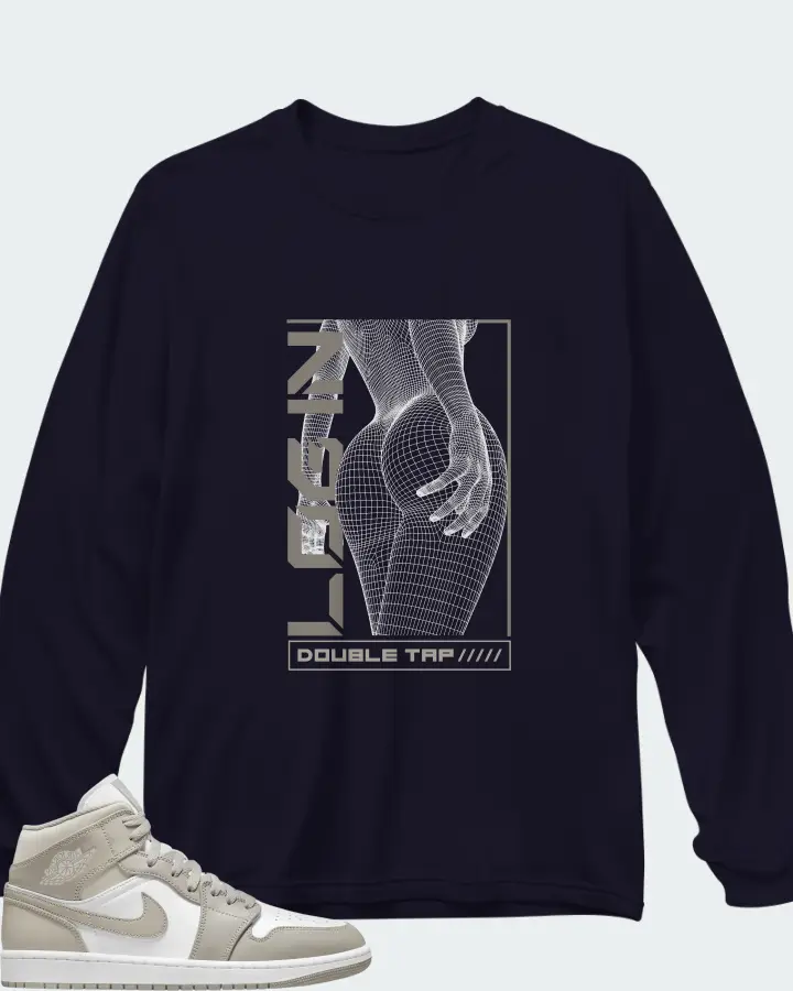 Long Sleeve T-Shirt in Navy