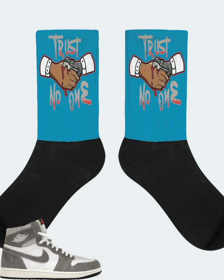 Jordan 1 Retro High OG Sneaker Matching Aqua Socks - Trust No One