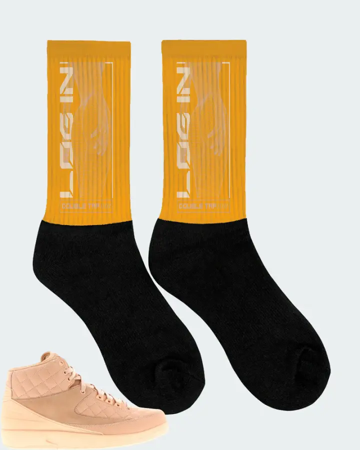 Jordan 2 Retro Sneaker Matching Gold Socks (LOGIN) - View 2