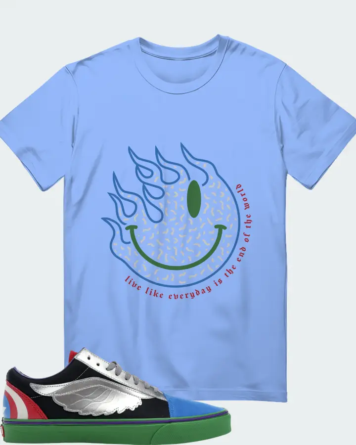 T-Shirt in Carolina Blue