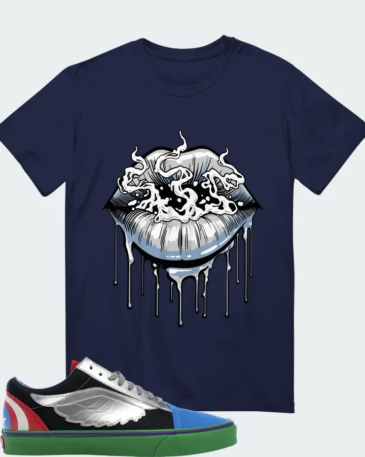 T-Shirt in Navy
