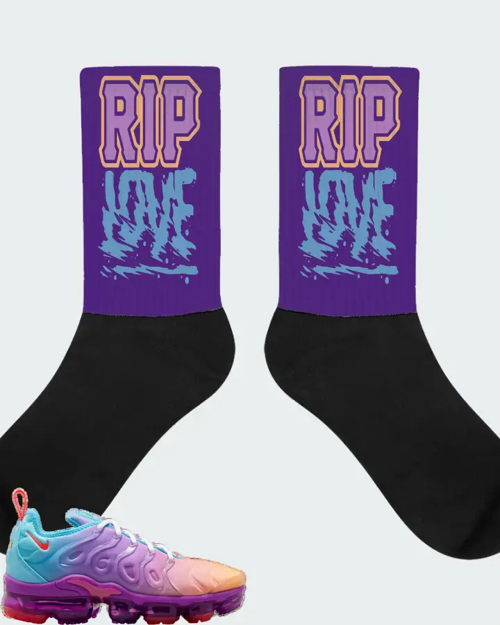 Nike Air VaporMax Plus Fuchsia Dream Matching Socks