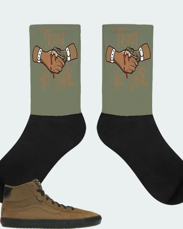 Vans The Lizzie Sneaker Matching Olive Socks - Trust No One