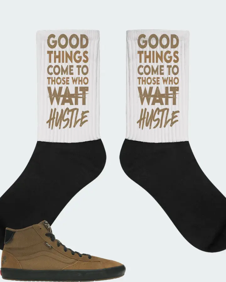 Vans The Lizzie Sneaker Matching White Socks - Good Things Come