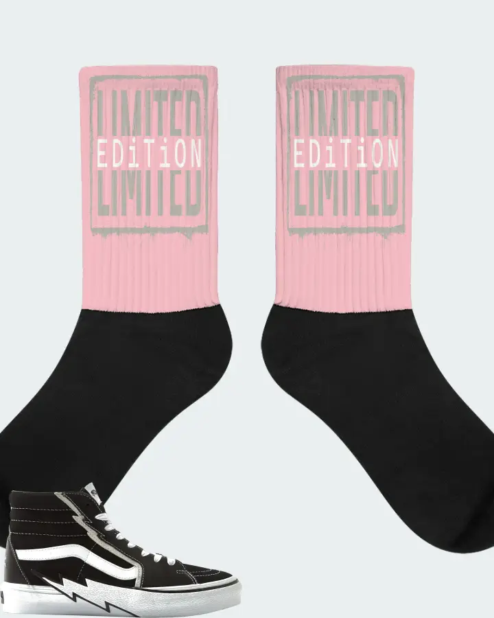Vans Vault Sk8 Hi Bolt LX Sneaker Matching Pink Socks - LIMITED EDITION