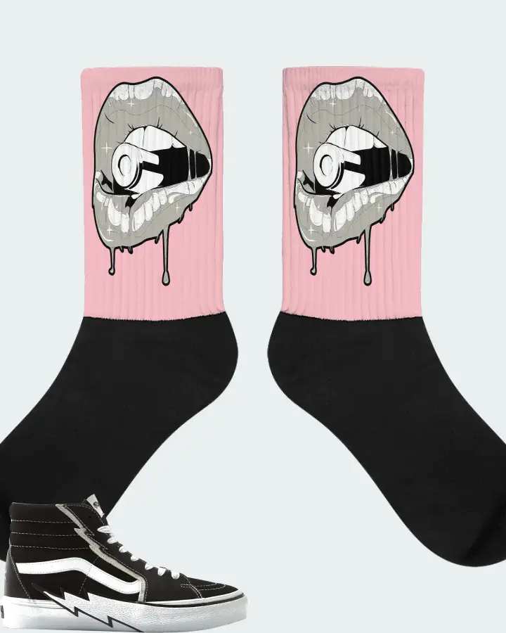 Vans Vault Sk8 Hi Bolt LX Sneaker Matching Pink Socks - Kiss of Death
