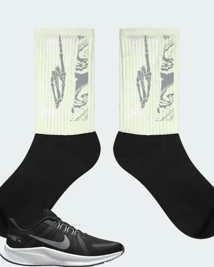 Nike Quest 4 Sneaker Matching Citron Socks - Peace of mind
