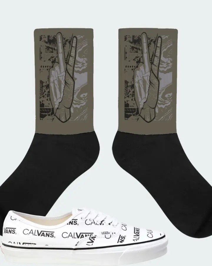 Vans Authentic Sneaker Matching Army Green Socks - Peace of mind