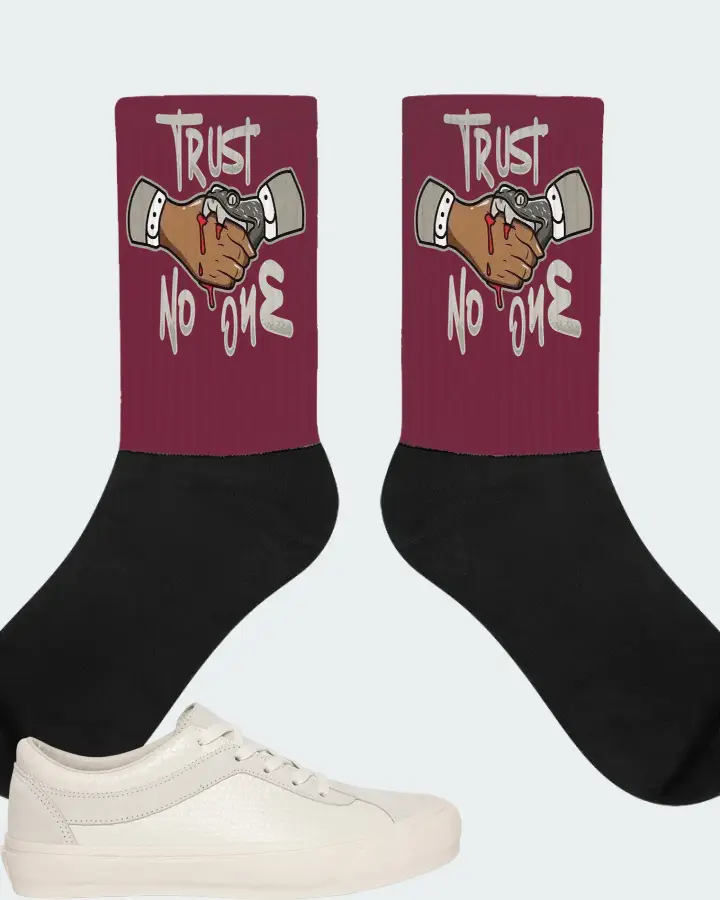 Vans Vault Bold Ni LX  Sneaker Matching Maroon Socks - Trust No One