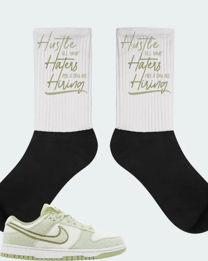 Nike Dunk Low SE Sneaker Matching White Socks - HUSTLE TILL YOUR HATERS ASK
